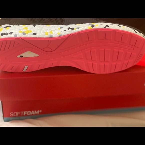 Brand New - Puma Softfoam+ sneakers - Picture 3 of 3